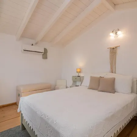Willa Daniela - Private Pool And Serene Location, By Zantewize *