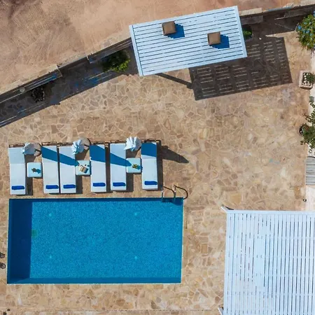 Daniela - Private Pool And Serene Location, By Zantewize Willa Koríthion