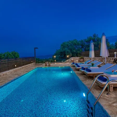 Willa Daniela - Private Pool And Serene Location, By Zantewize Koríthion