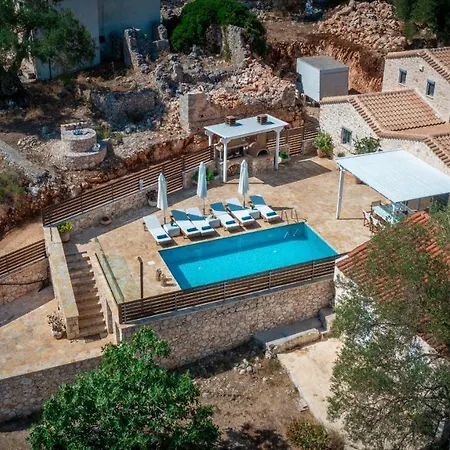 Daniela - Private Pool And Serene Location, By Zantewize