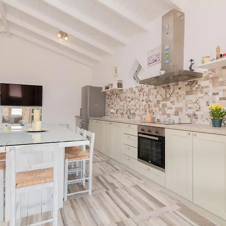 빌라 Daniela - Private Pool And Serene Location, By Zantewize