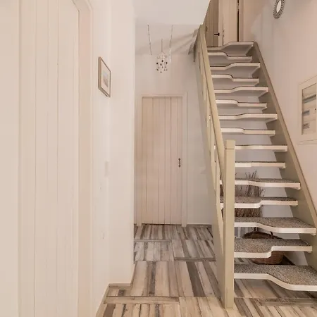 Villa Daniela - Private Pool And Serene Location, By Zantewize Koríthion