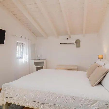 Villa Daniela - Private Pool And Serene Location, By Zantewize