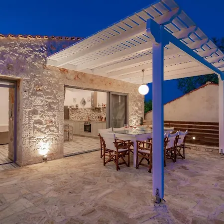 Villa Daniela - Private Pool And Serene Location, By Zantewize *