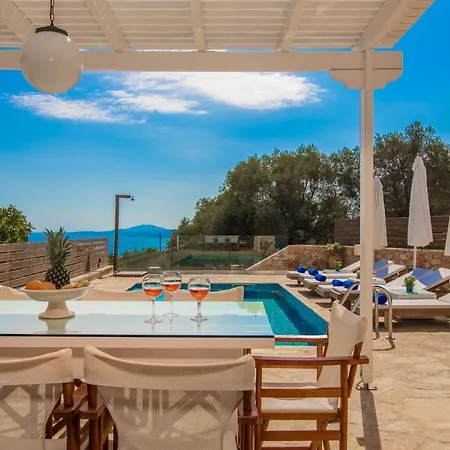 Villa Daniela - Private Pool And Serene Location, By Zantewize Koríthion