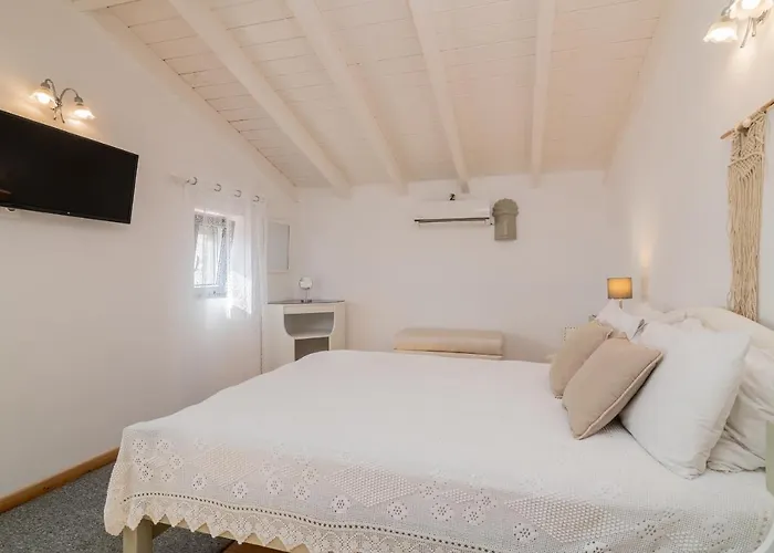 فيلة Daniela - Private Pool And Serene Location, By Zantewize