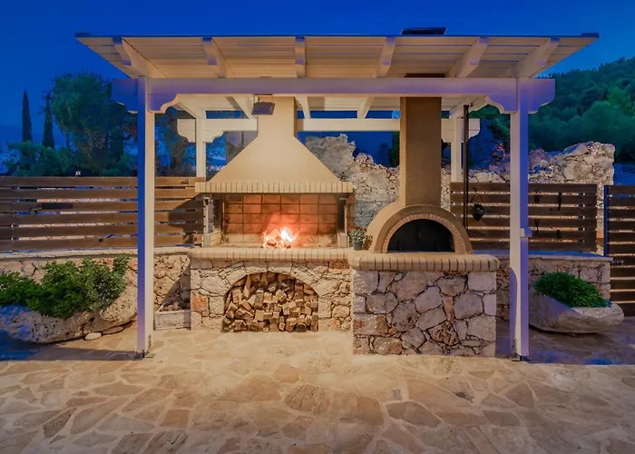 Daniela - Private Pool And Serene Location, By Zantewize *