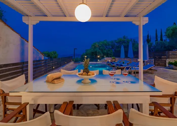 Daniela - Private Pool And Serene Location, By Zantewize فيلة *