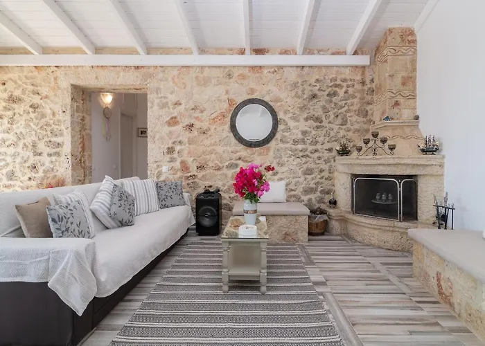 Daniela - Private Pool And Serene Location, By Zantewize فيلة